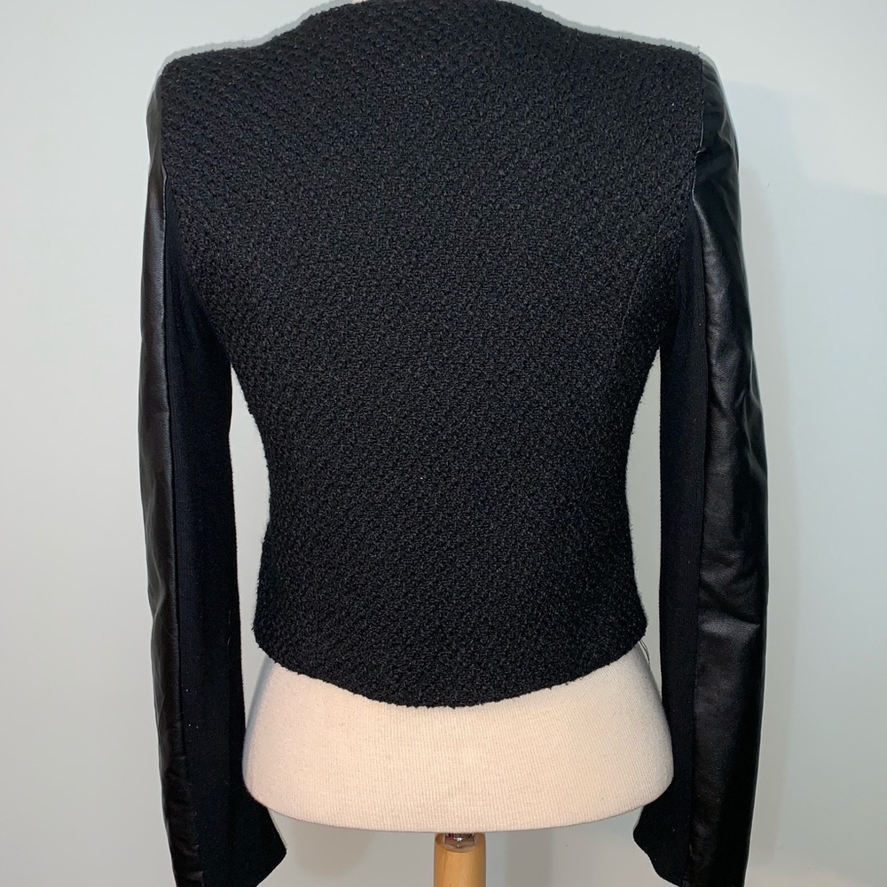 Fitted zip up blazer, skull zipper pulls - Picture 2 of 4